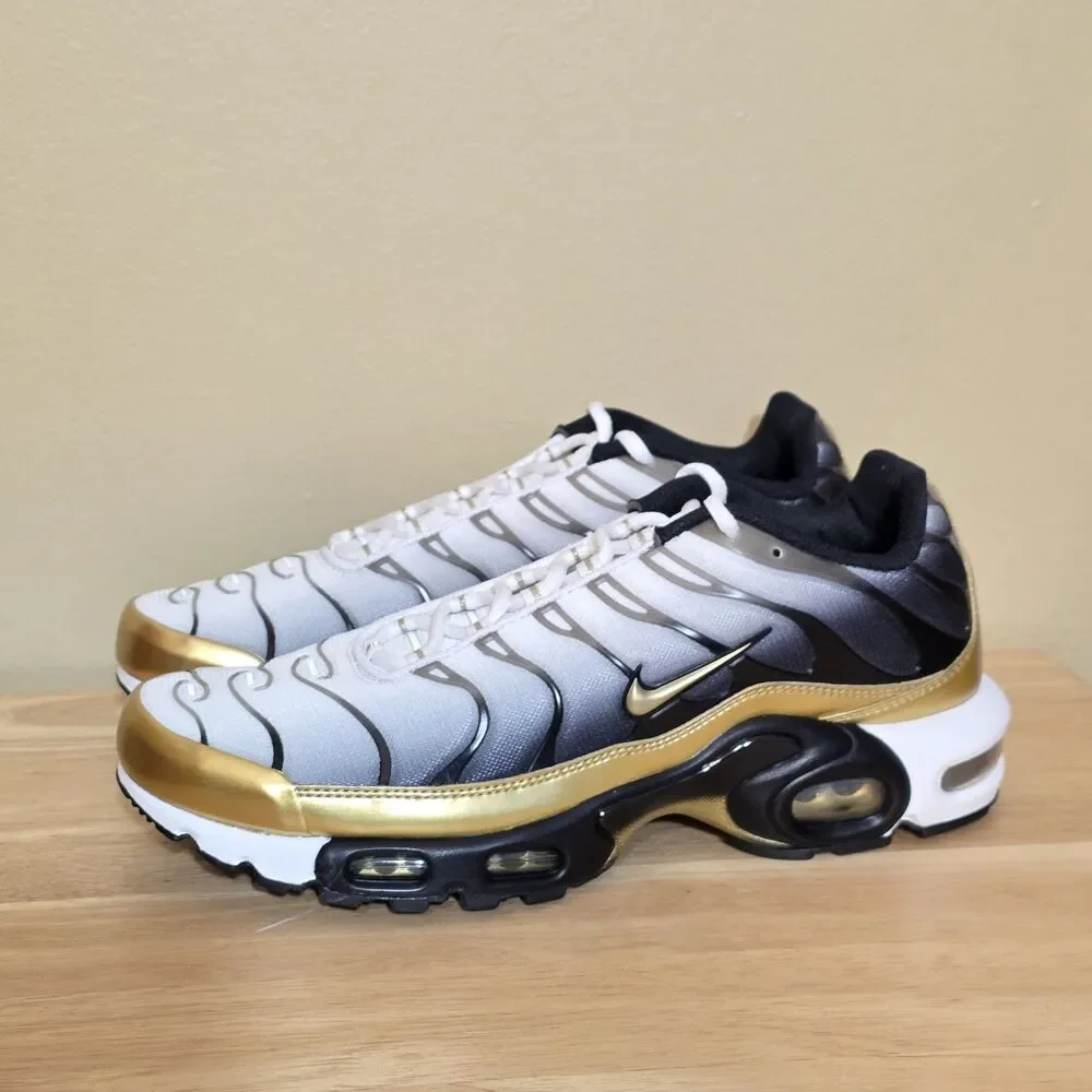 Nike Air Max Plus Premium Footlocker 50th Anniversary Gold HM0352-100 Men's 9